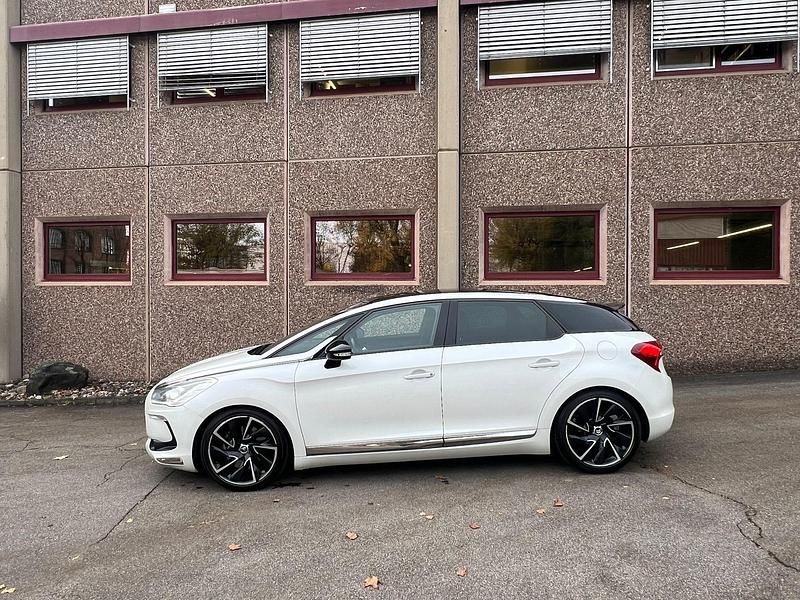 Gebraucht DS Automobiles DS5 Sport Chic 163 PS (119 kW) 2013 Kleinwagen