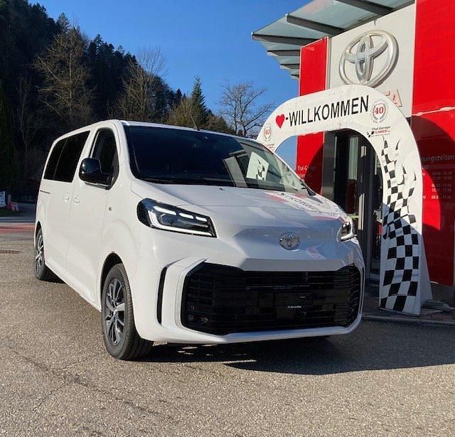 Gebraucht Toyota Proace Verso Trend 100 kW (136 PS) 2025 Kombi