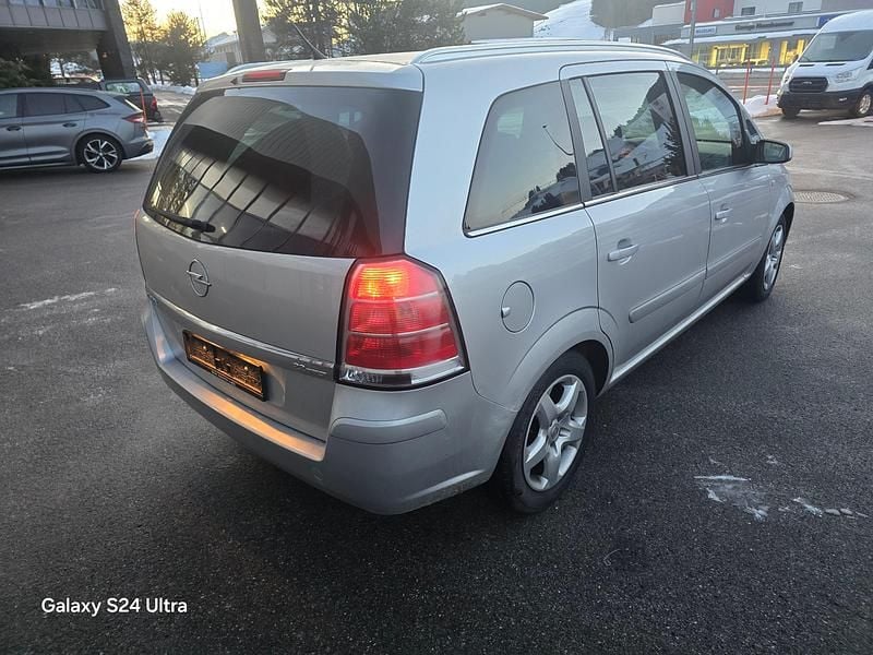 Gebraucht Opel Zafira Sport 150 PS (110 kW) 2007 Van / Kleinbus