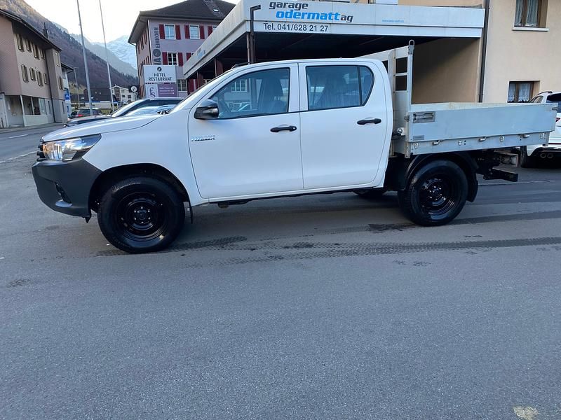 Gebraucht Toyota HiLux Luna 150 PS (110 kW) 2017 Abholung