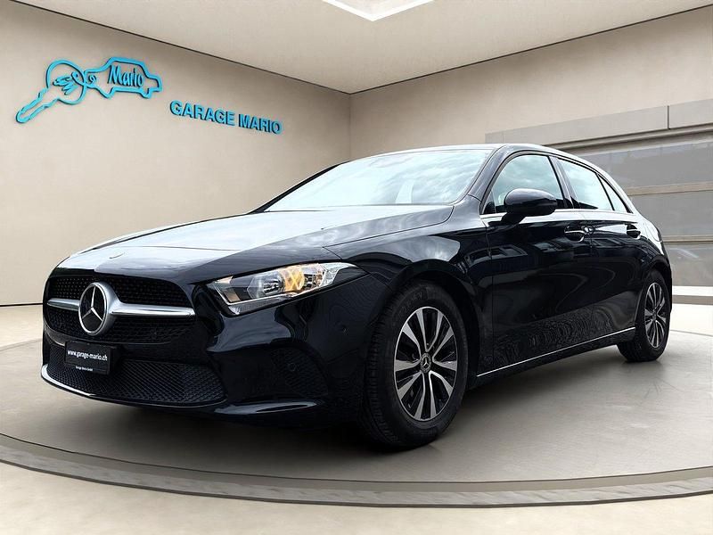 Gebraucht Mercedes A200 SE 163 PS (119 kW) 2022 Limousine