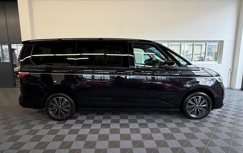 Gebraucht VW Multivan Style 150 PS (110 kW) 2025 Van