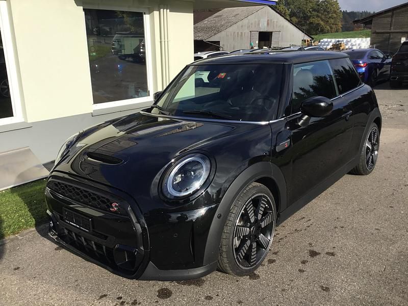 Gebraucht Mini Cooper S 178 PS (130 kW) 2021 Kleinwagen
