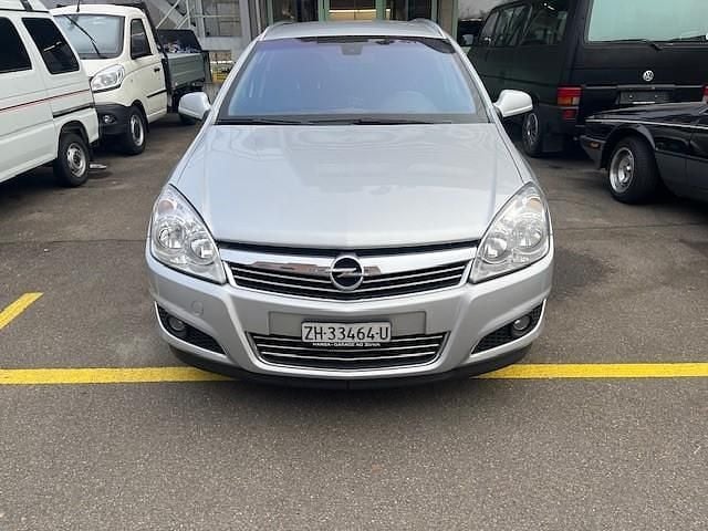 Gebraucht Opel Astra 115 PS (84 kW) 2010 Grau Kombi