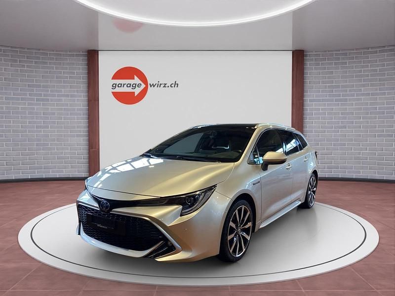 Silber Gebraucht 2019 Toyota Corolla Premium Kombi | CHF 24’900 (Etwas zu teuer) - Bild 1/4