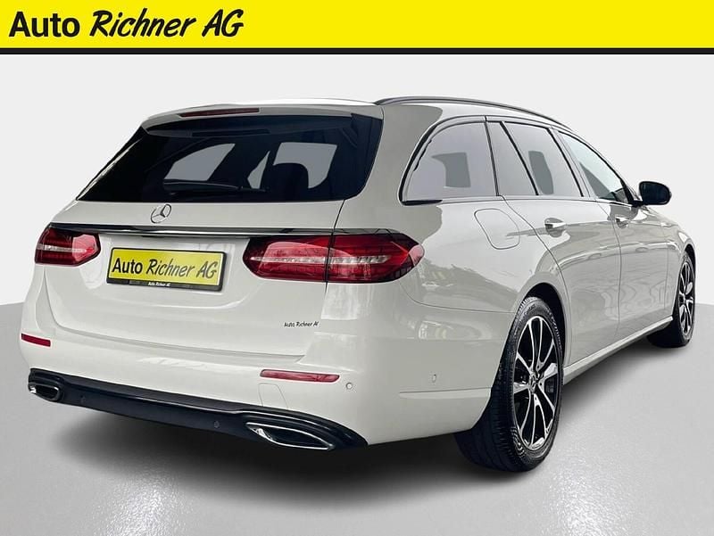 Gebraucht Mercedes E220 Avantgarde 200 PS (147 kW) 2022 Kombi