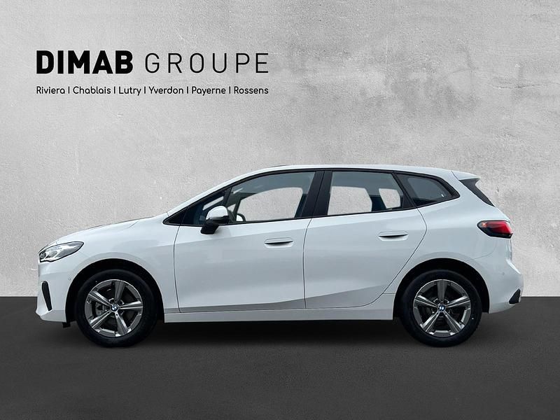 Gebraucht BMW 218 Active Tourer Luxury Line 150 PS (110 kW) 2023 Weiss Van / Kleinbus