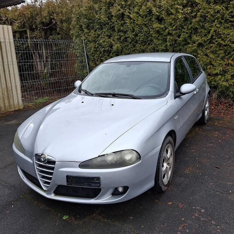 Gebraucht Alfa Romeo 147 Distinctive 150 PS (110 kW) 2005 Kleinwagen