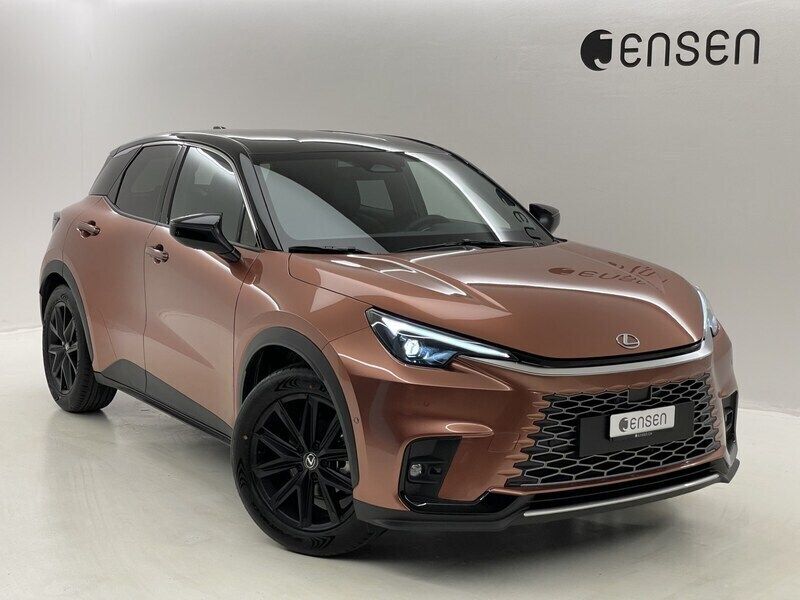 Gebraucht 2024 Lexus LBX E-FOUR SUV | CHF 44’900 - Bild 1/4