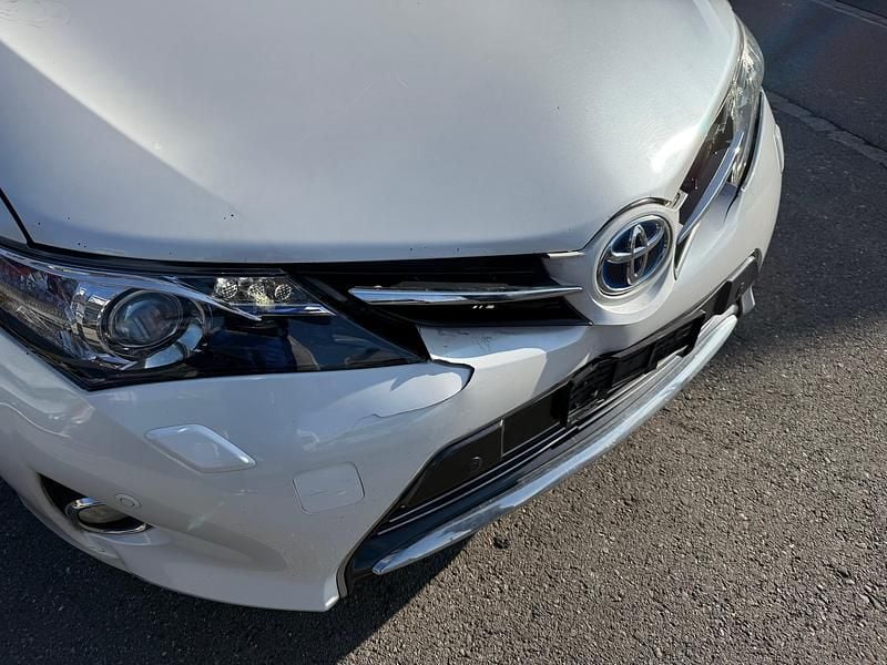 Gebraucht Toyota Auris Touring Sports Luna 136 PS (100 kW) 2014 Kombi