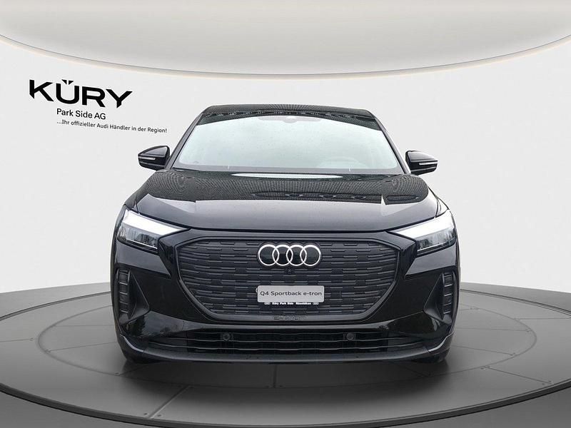 Gebraucht Audi Q4 Sportback e-tron Ambiente 125 kW (170 PS) 2022 Schwarz SUV