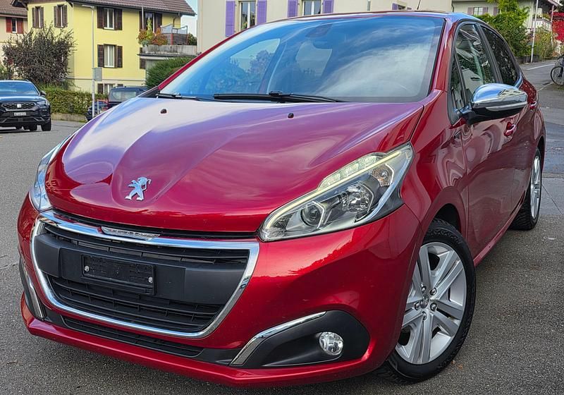 Gebraucht 2019 Peugeot 208 Signature Sky Kleinwagen | CHF 7’600 (Guter Preis) - Bild 1/4