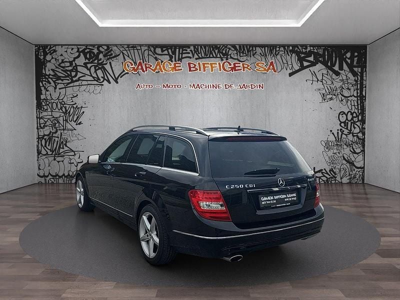 Gebraucht Mercedes C250 204 PS (150 kW) 2014 Kombi