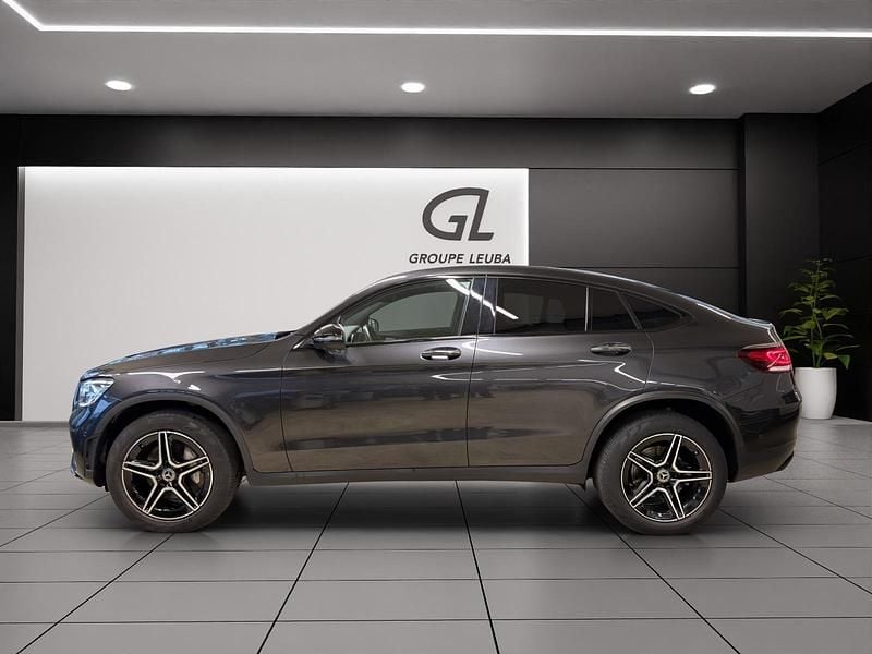 Gebraucht Mercedes GLC300 AMG line Plus 320 PS (235 kW) 2021 Coupé