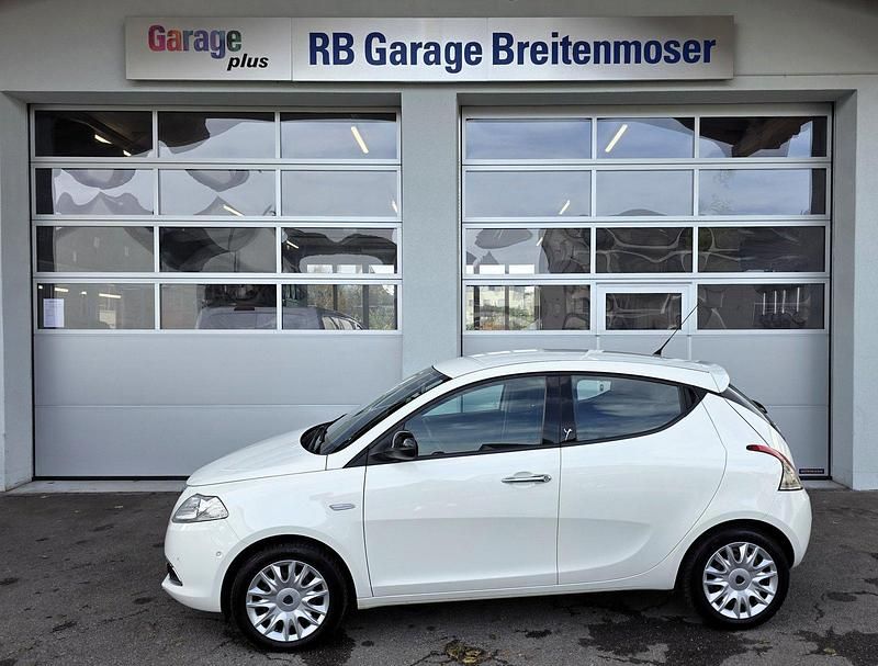 Gebraucht Lancia Ypsilon Gold 85 PS (62 kW) 2012 Kleinwagen