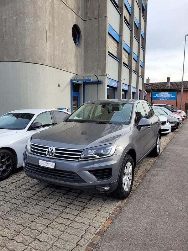 Gebraucht VW Touareg 204 PS (150 kW) 2015 SUV