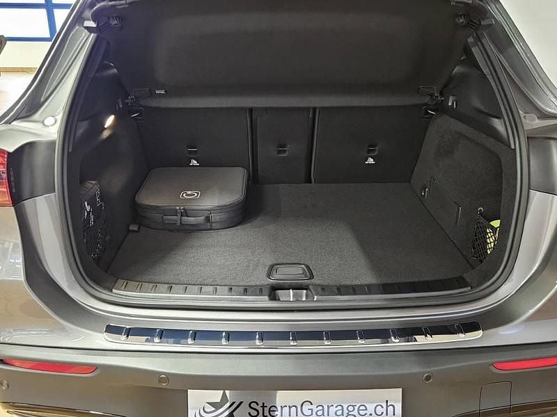 Neu Mercedes EQA350 AMG line 214 kW (292 PS) 2025 Grau SUV