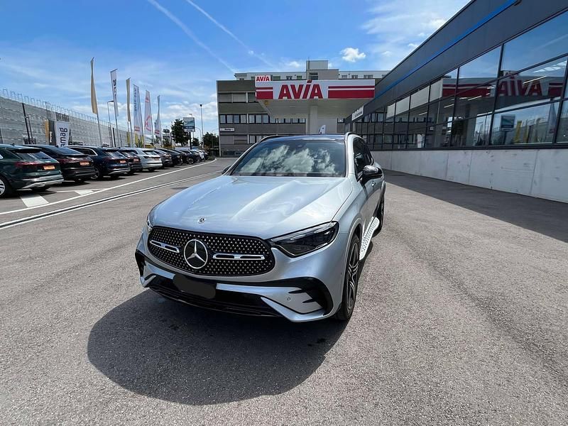 Gebraucht Mercedes GLC220 197 PS (144 kW) 2024