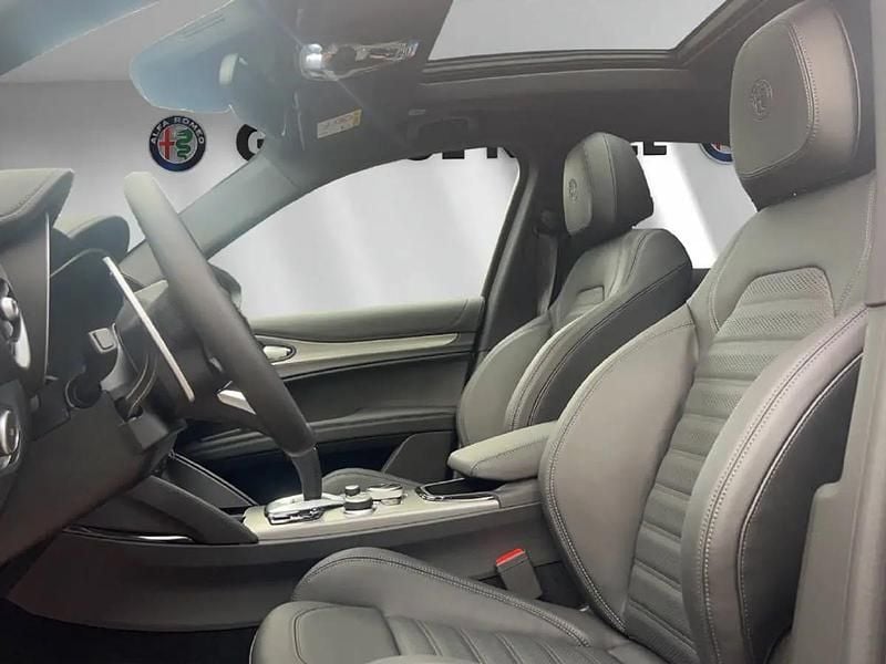 Gebraucht Alfa Romeo Stelvio Premium 280 PS (205 kW) 2025 Gray SUV