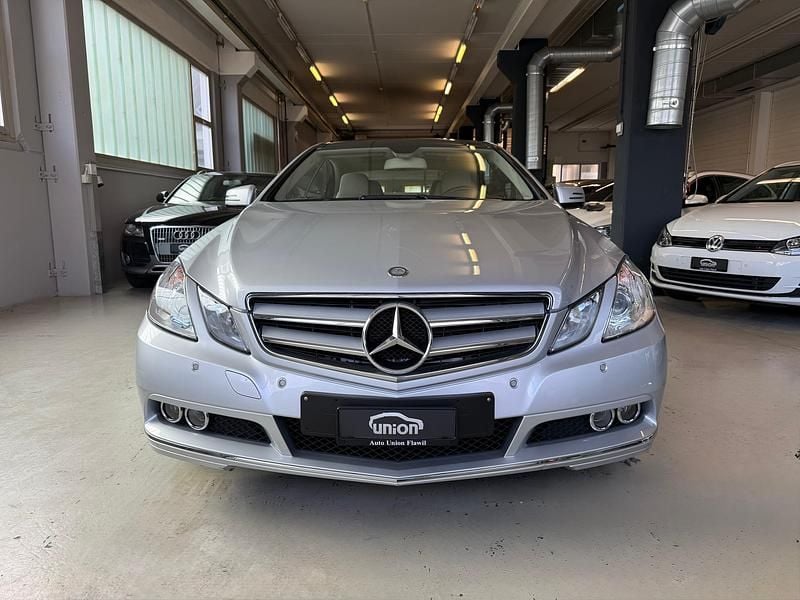 Gebraucht Mercedes E200 184 PS (135 kW) 2010