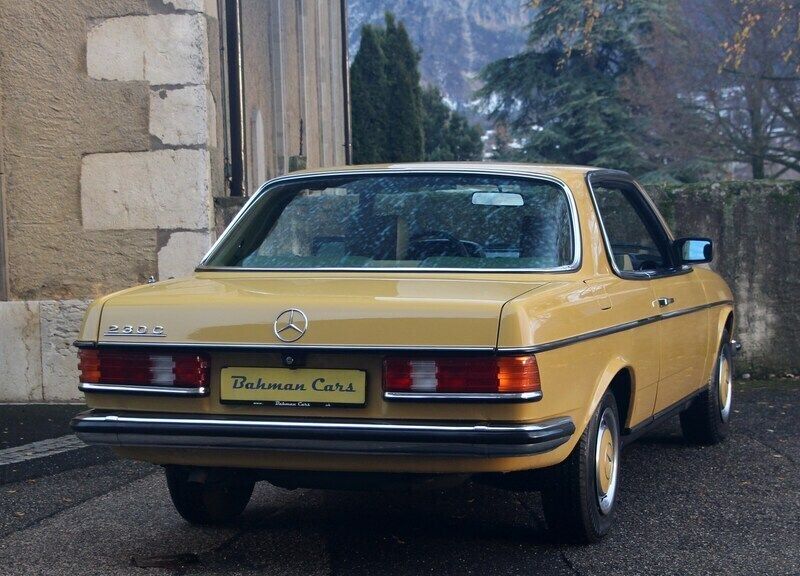 Gebraucht Mercedes 230 113 PS (83 kW) 1979