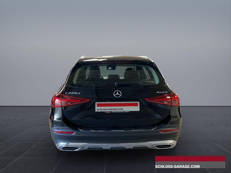 Gebraucht Mercedes C220 200 PS (147 kW) 2022 Schwarz Kombi