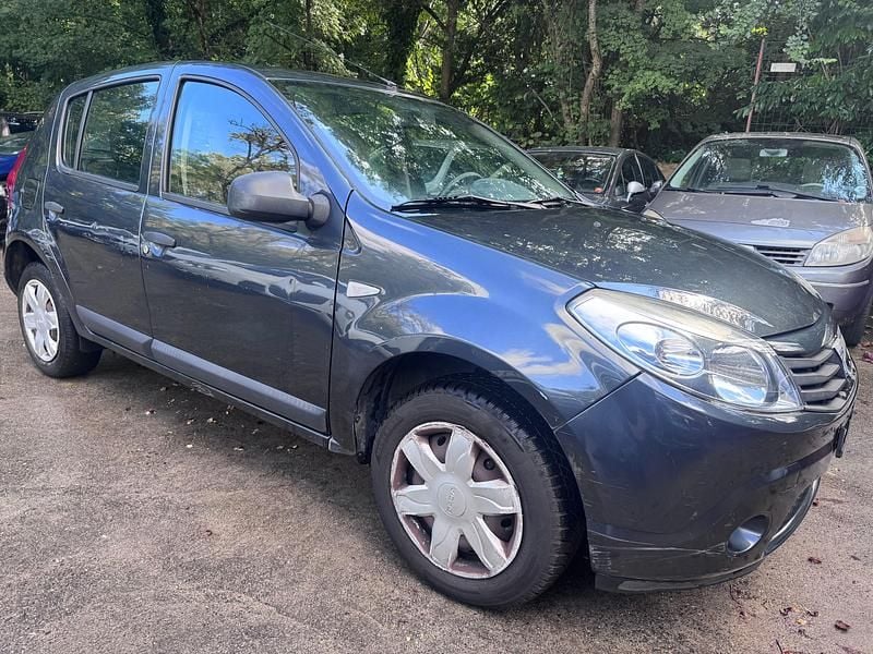 Gebraucht 2011 Dacia Sandero Ambiance Kleinwagen | CHF 2’999 (Fairer Preis) - Bild 1/4