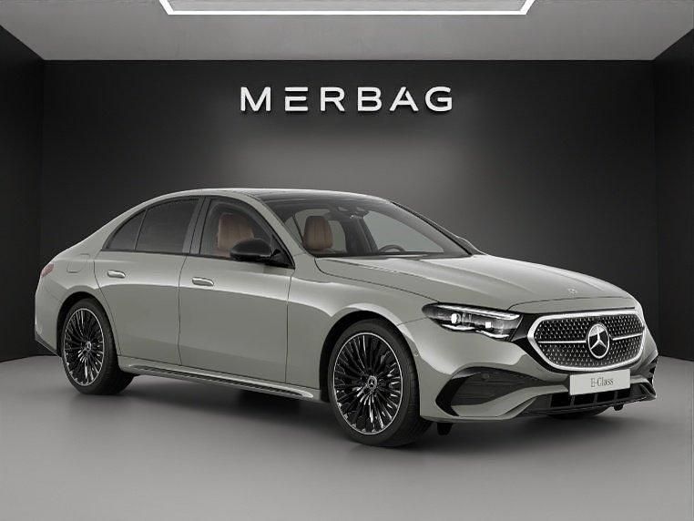 Grau Gebraucht 2024 Mercedes E220 Limousine | CHF 98’700 - Bild 1/4