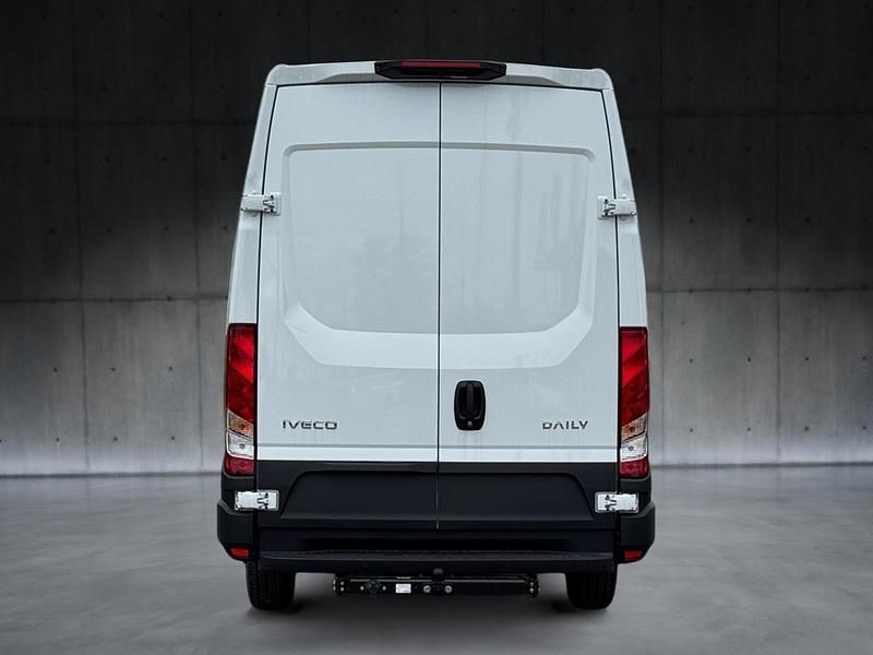 Neu Iveco Daily 179 PS (131 kW) 2025 Weiss Van / Kleinbus