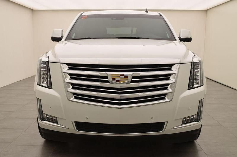 Gebraucht Cadillac Escalade 420 PS (308 kW) 2018 SUV