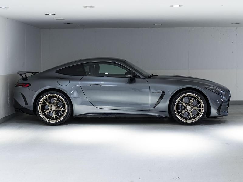 Neu Mercedes AMG GT 63 Executive 585 PS (430 kW) 2025 Grau Coupé