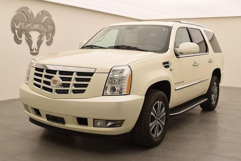 Gebraucht Cadillac Escalade 409 PS (300 kW) 2011 Weiss SUV