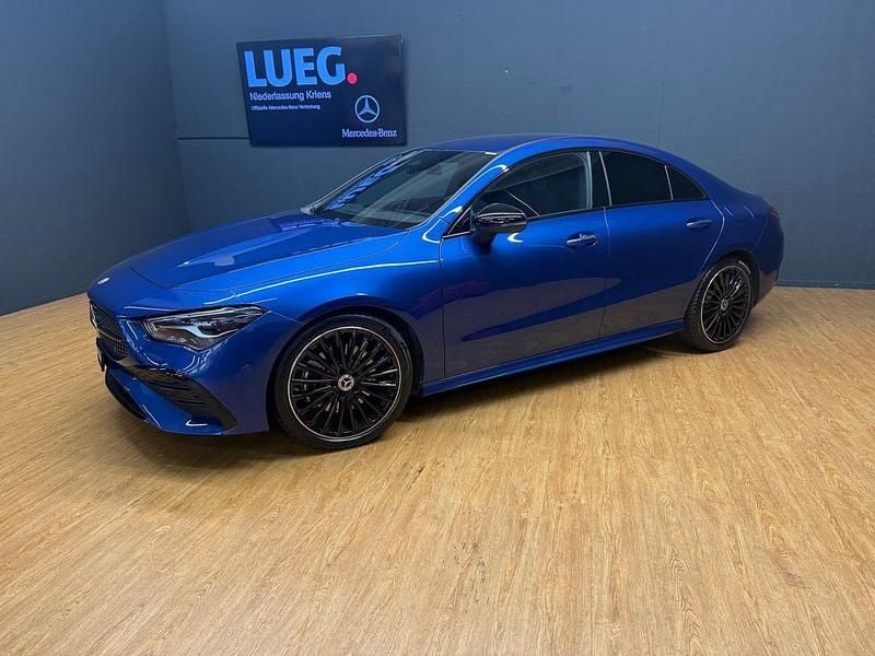 Gebraucht Mercedes CLA200 AMG 163 PS (119 kW) 2024 Blau Limousine