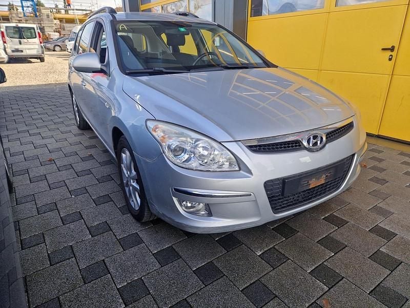 Gebraucht Hyundai i30 Style 116 PS (85 kW) 2008 Kombi