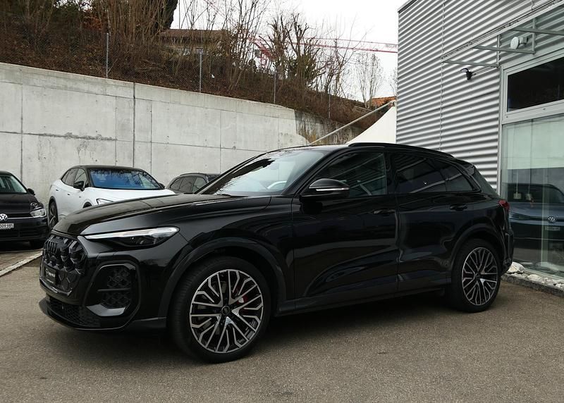 Gebraucht Audi SQ5 Ambiente 367 PS (269 kW) 2025 Schwarz SUV