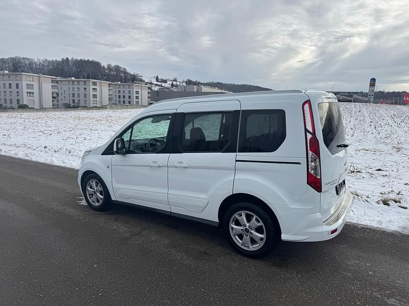 Gebraucht Ford Tourneo Connect Titanium 115 PS (84 kW) 2014 Van / Kleinbus