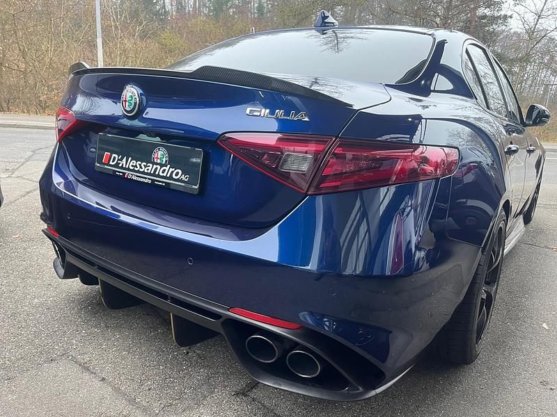 Gebraucht Alfa Romeo Giulia Quadrifoglio 510 PS (375 kW) 2017 Blau Limousine
