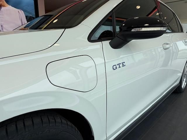 Neu VW Golf VIII GTE 272 PS (200 kW) 2025