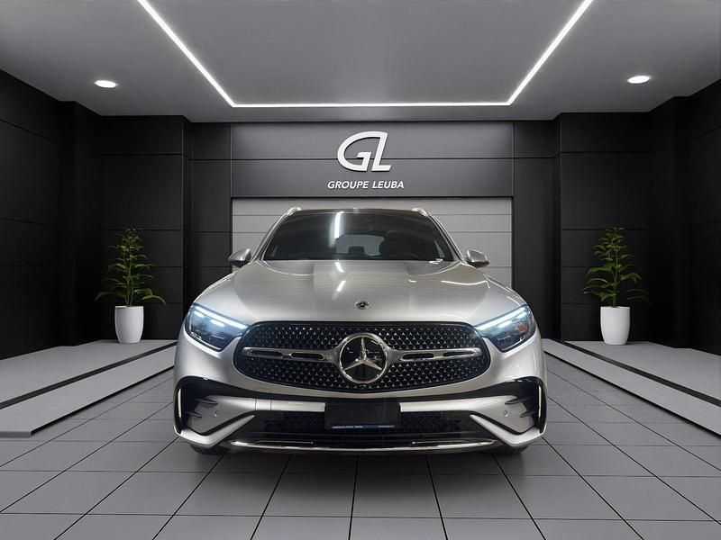 Neu Mercedes GLC220 197 PS (144 kW) 2025 Grau SUV