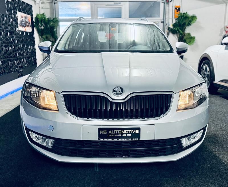 Gebraucht Skoda Octavia Ambition 105 PS (77 kW) 2014 Kombi