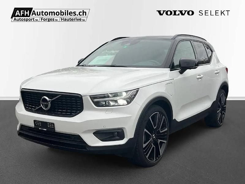 Weiss Gebraucht 2025 Volvo XC40 R-Design SUV | CHF 33’150 (Superpreis) - Bild 1/4