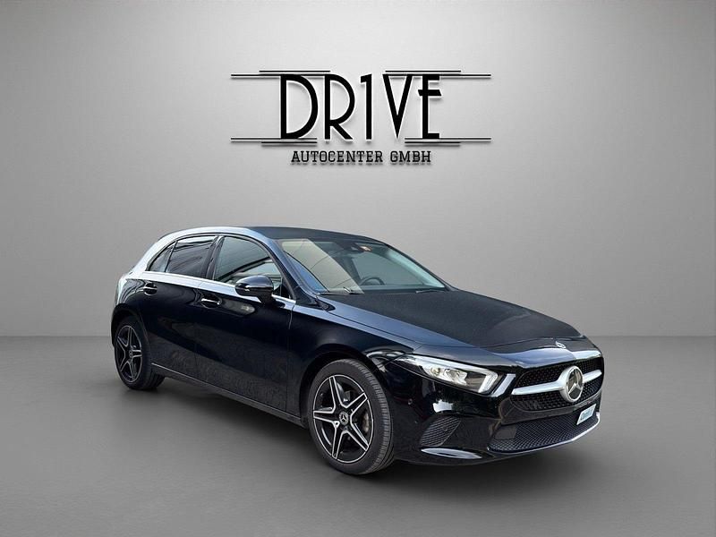 Gebraucht Mercedes A180 116 PS (85 kW) 2019 Schwarz Limousine