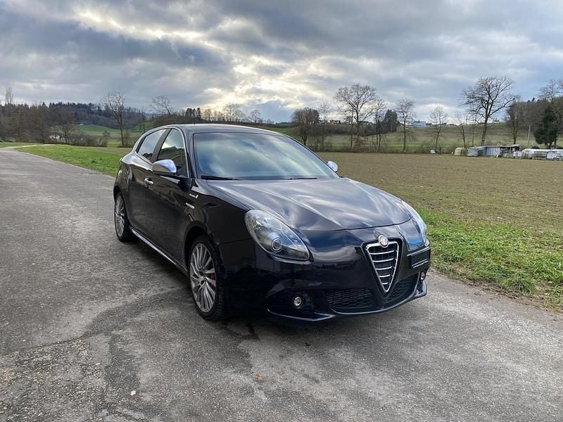 Gebraucht 2012 Alfa Romeo Giulietta Distinctive | CHF 8’900 (Superpreis) - Bild 1/4