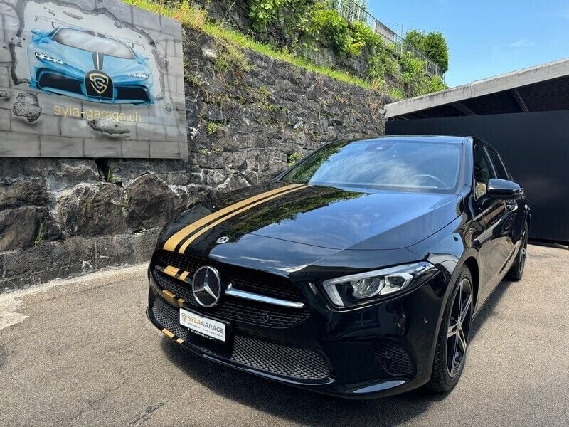 Gebraucht Mercedes A180 Night 136 PS (100 kW) 2021