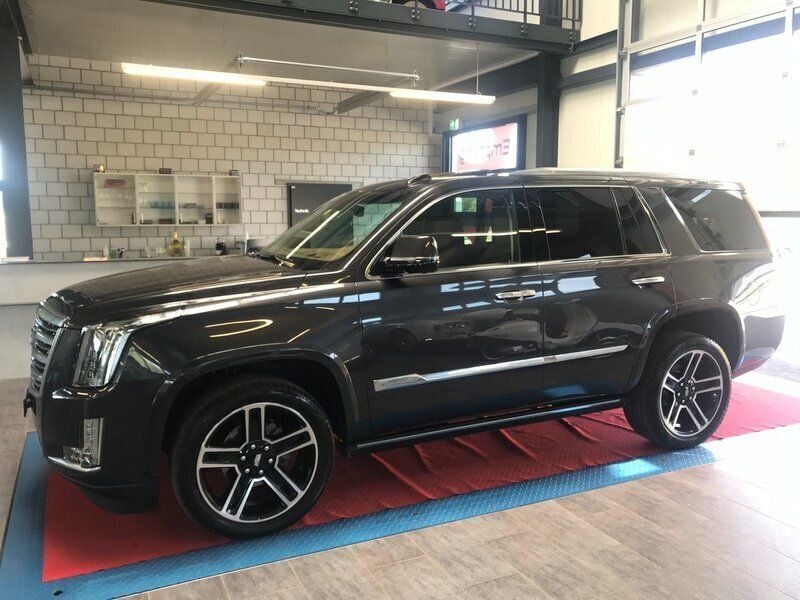 Gebraucht Cadillac Escalade 426 PS (313 kW) 2016 SUV