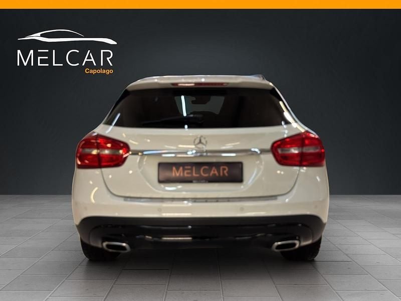 Gebraucht Mercedes GLA200 Urban 136 PS (100 kW) 2016 SUV