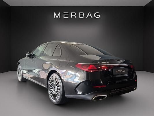 Neu Mercedes E300 197 PS (144 kW) 2025 Schwarz Limousine