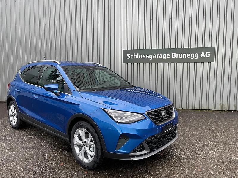 Blau Gebraucht 2025 Seat Arona FR SUV | CHF 27’990 (Teuer) - Bild 1/4