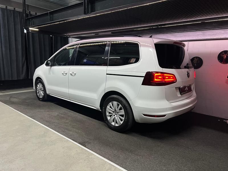 Gebraucht VW Sharan Comfortline 150 PS (110 kW) 2015 Van / Kleinbus