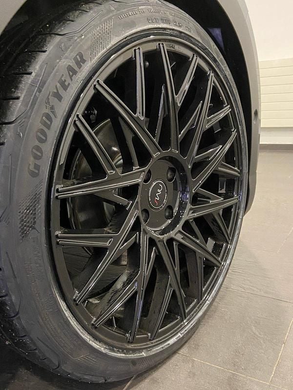 Neu Alfa Romeo Junior Edizione Speciale 145 PS (106 kW) 2025 SUV